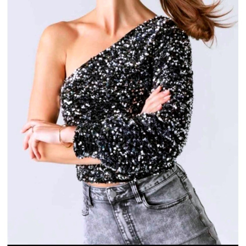 Mi Ami Francesca's ~ Black/Silver Sequin ~‎ One Shoulder Long Sleeve Top ~ XL